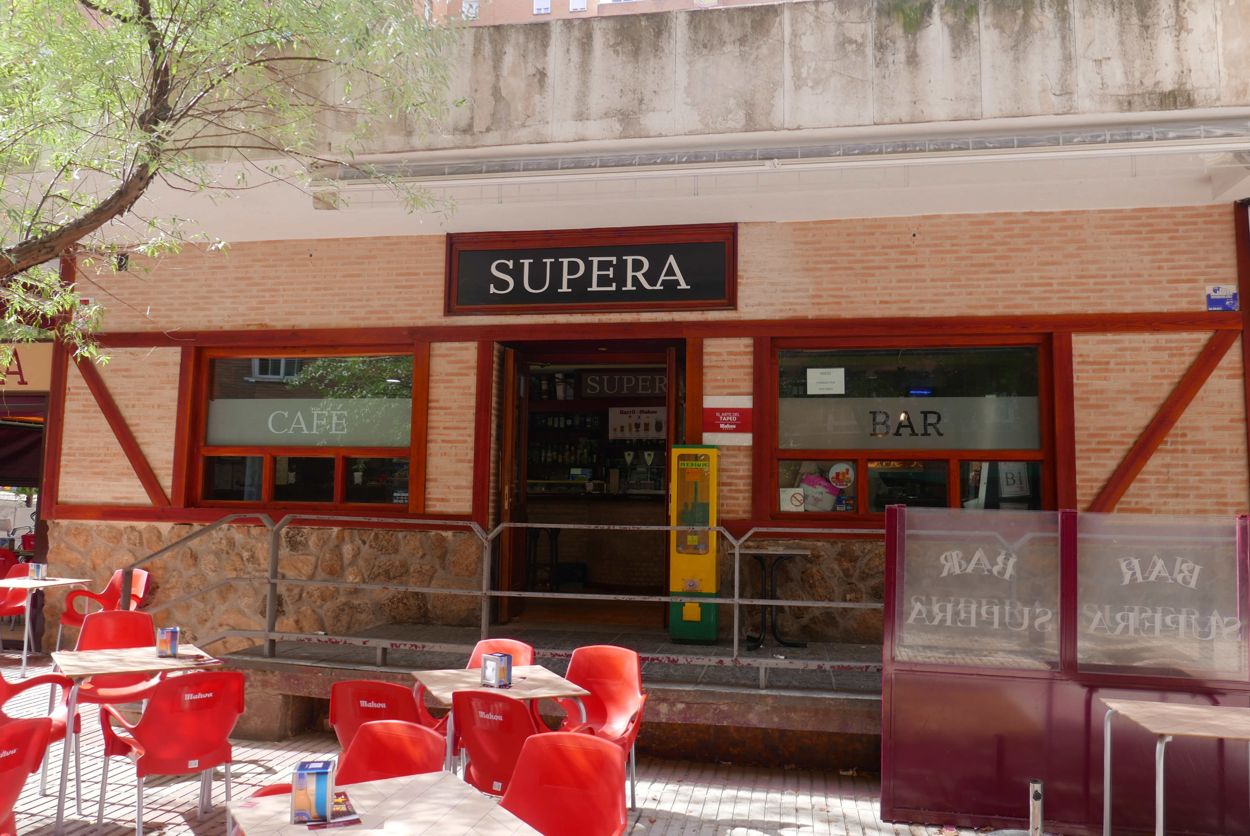 https://barsupera.es/wp-content/uploads/2018/10/P1040252.jpg