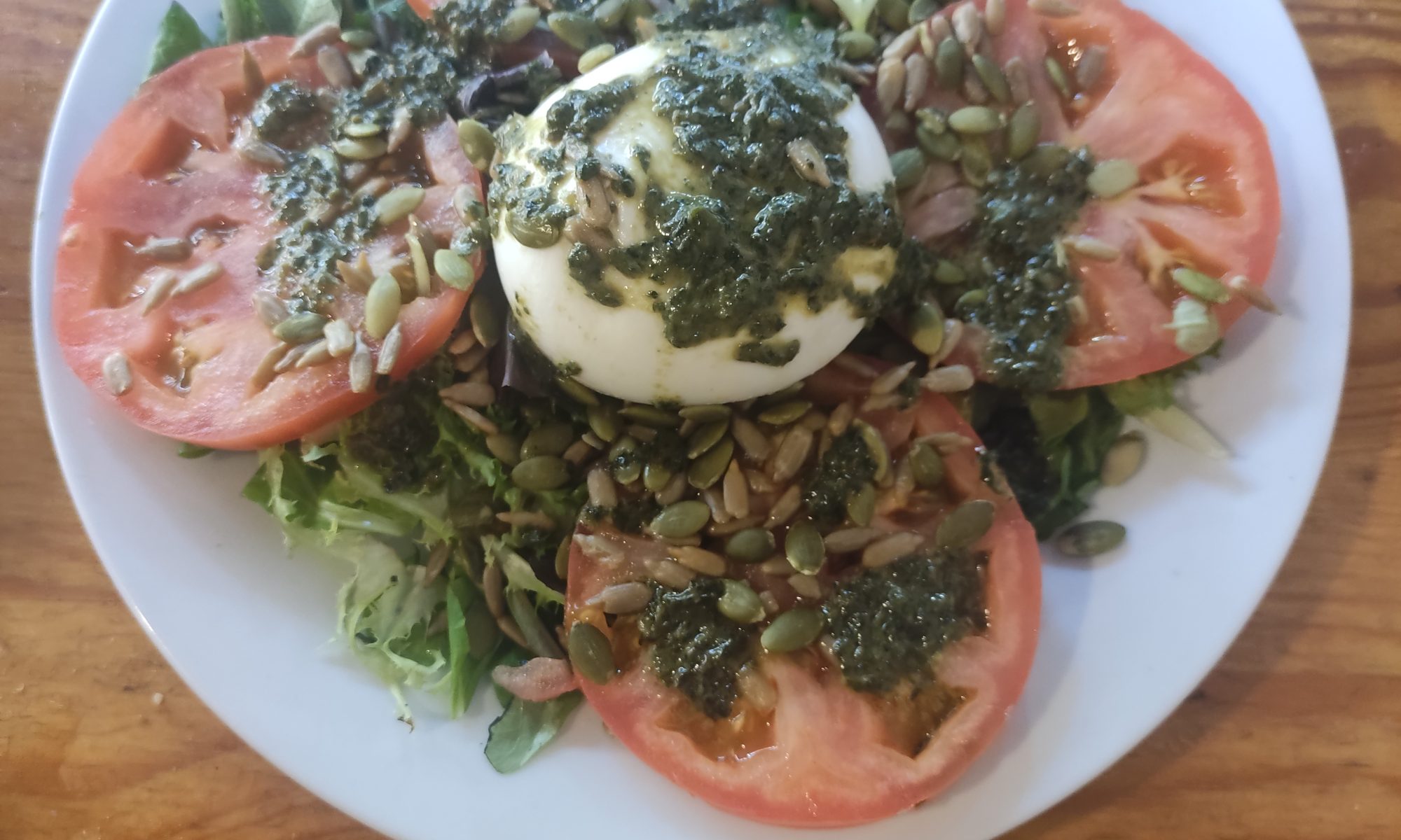 ENSALADA-DE-BURRATA-BAR-SUPERA