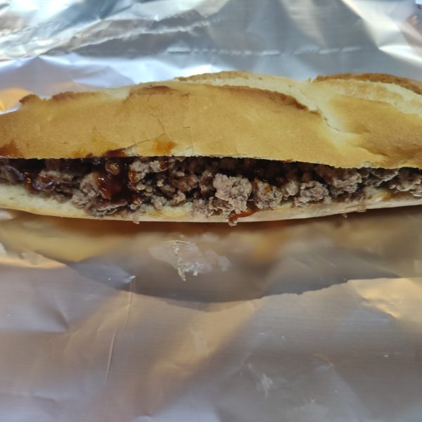 05-BOCADILLO DE CARNE PICADA CON SALSA BARBACOA